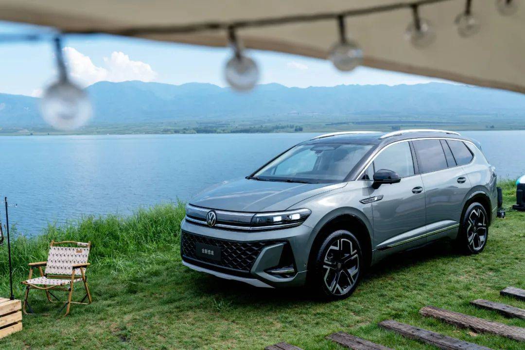 30萬內最適合中國家庭的SUV 全新攬境把空間和動力都卷明白了