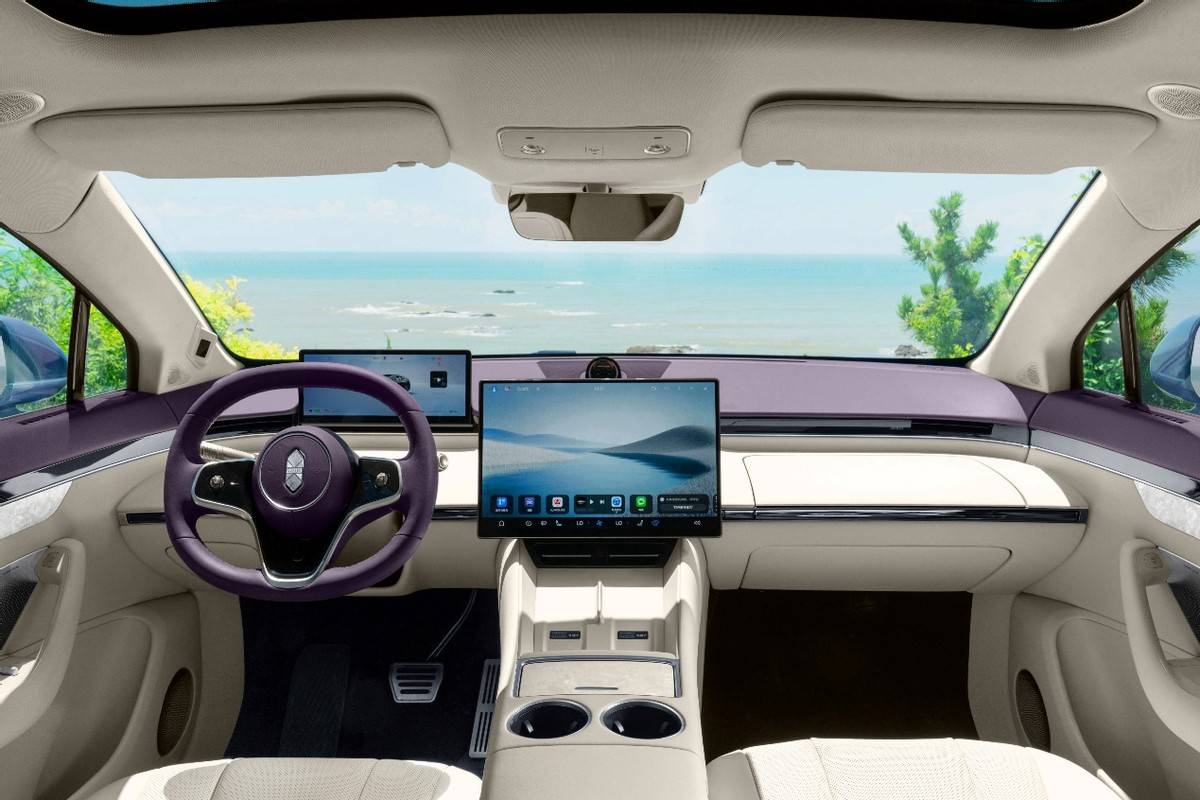 葛曼棋曬智界R7訂單,爆款智界R7新款展車已下線