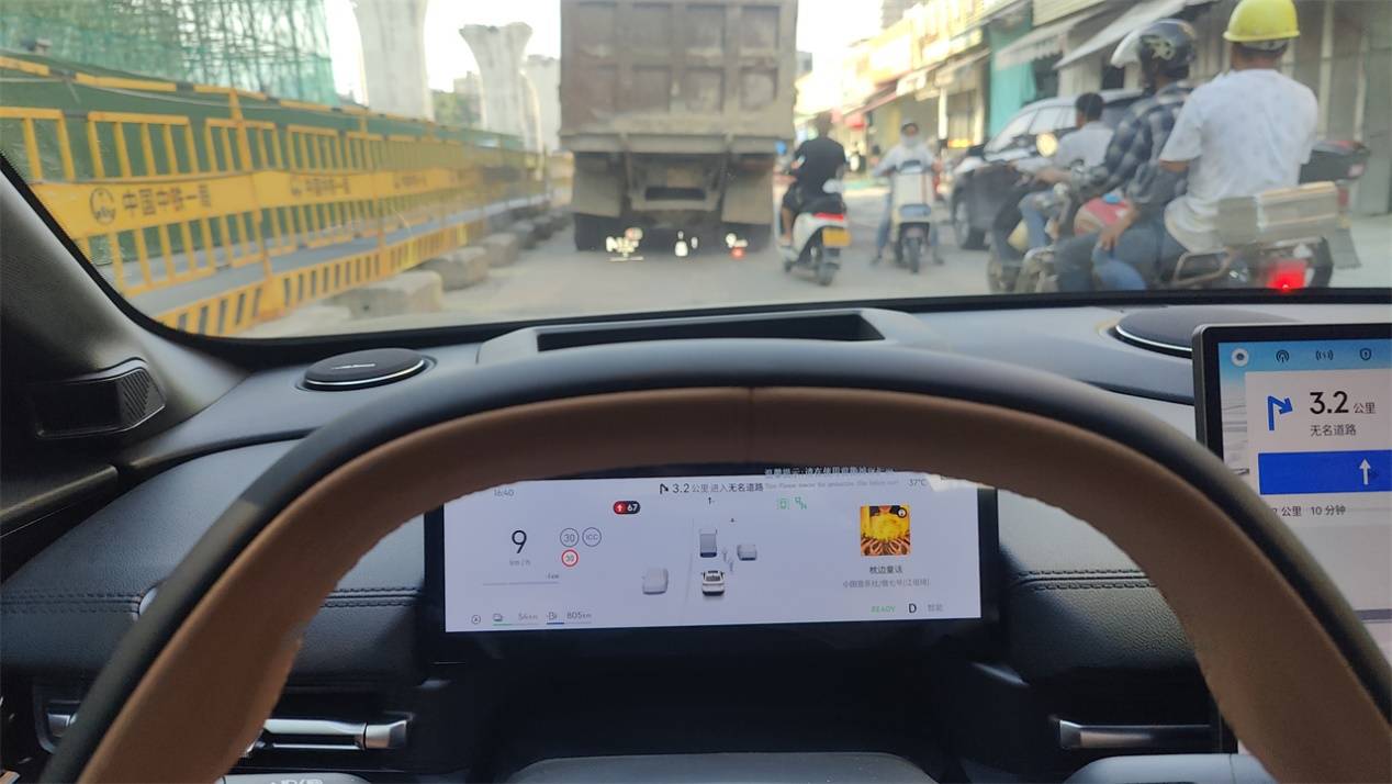 獨立試駕吉利銀河A7:摸著比亞迪過河,就成了一半?