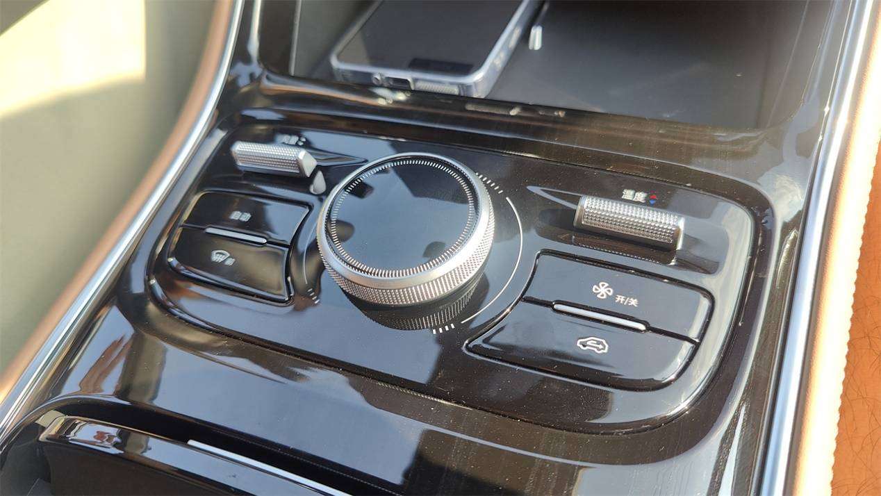 獨立試駕吉利銀河A7:摸著比亞迪過河,就成了一半?