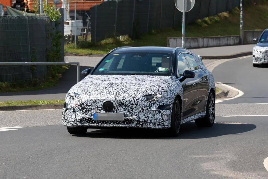 最新法拉利亮相,最小艾尼氪曝光